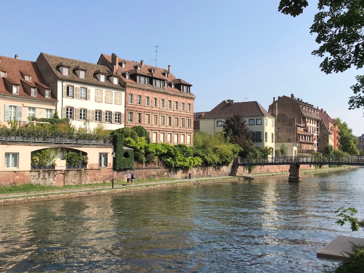 Strasbourg: walk along the river&nbsp;Ill